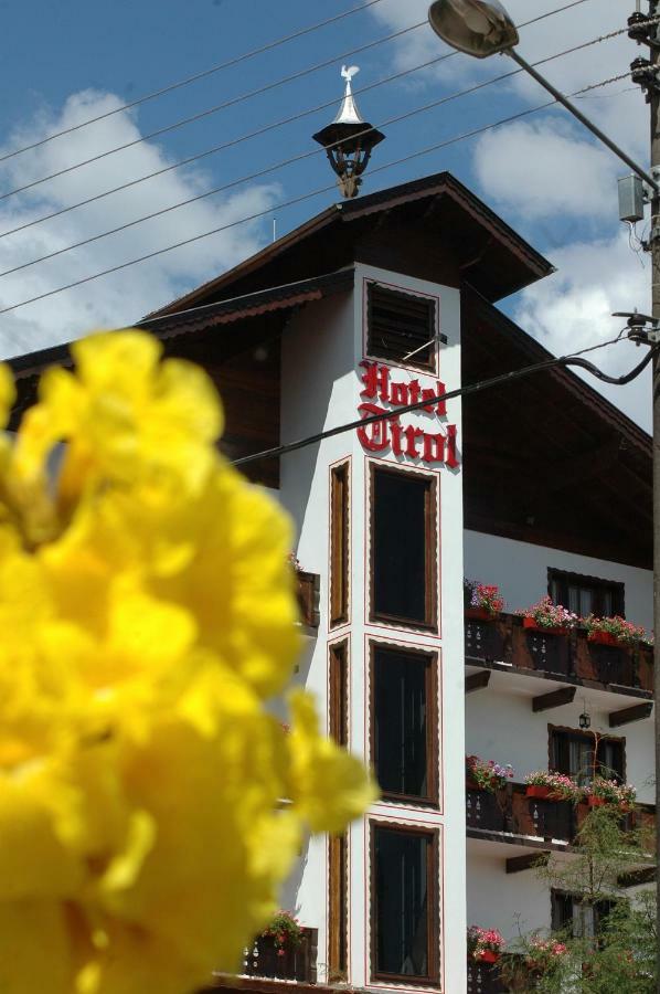 Hotel Tirol *